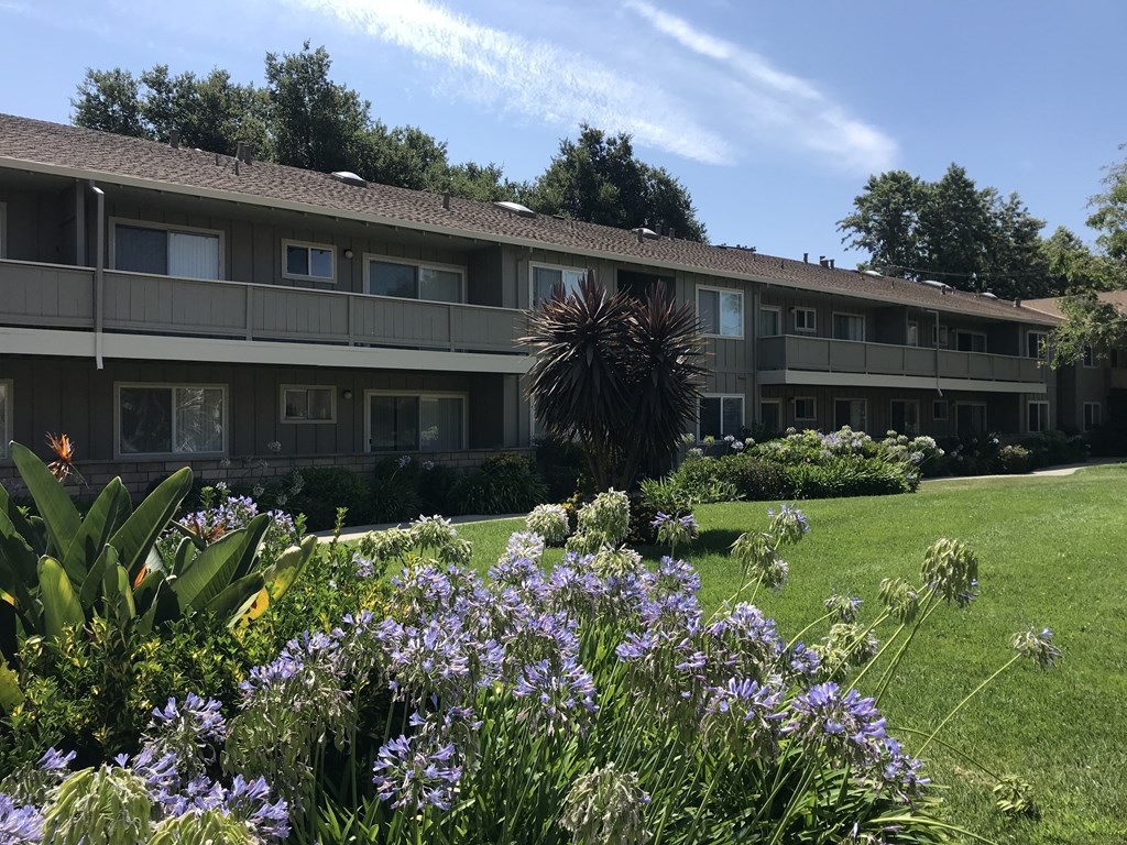 the building in which the hotel is located