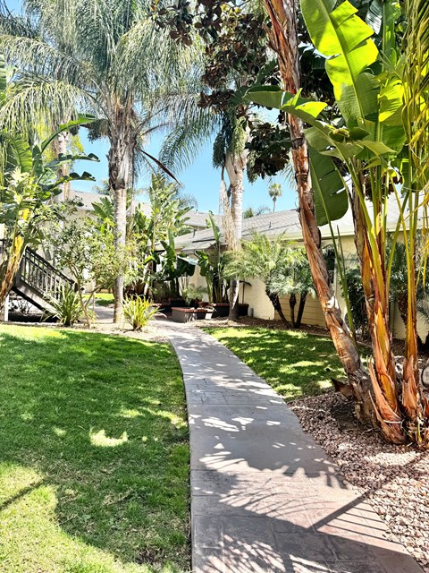 Campbell Plaza Apartments