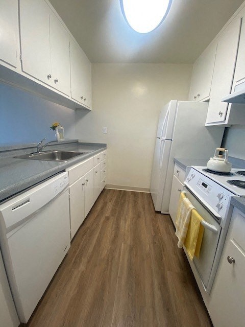 3633 Colegrove Apartments