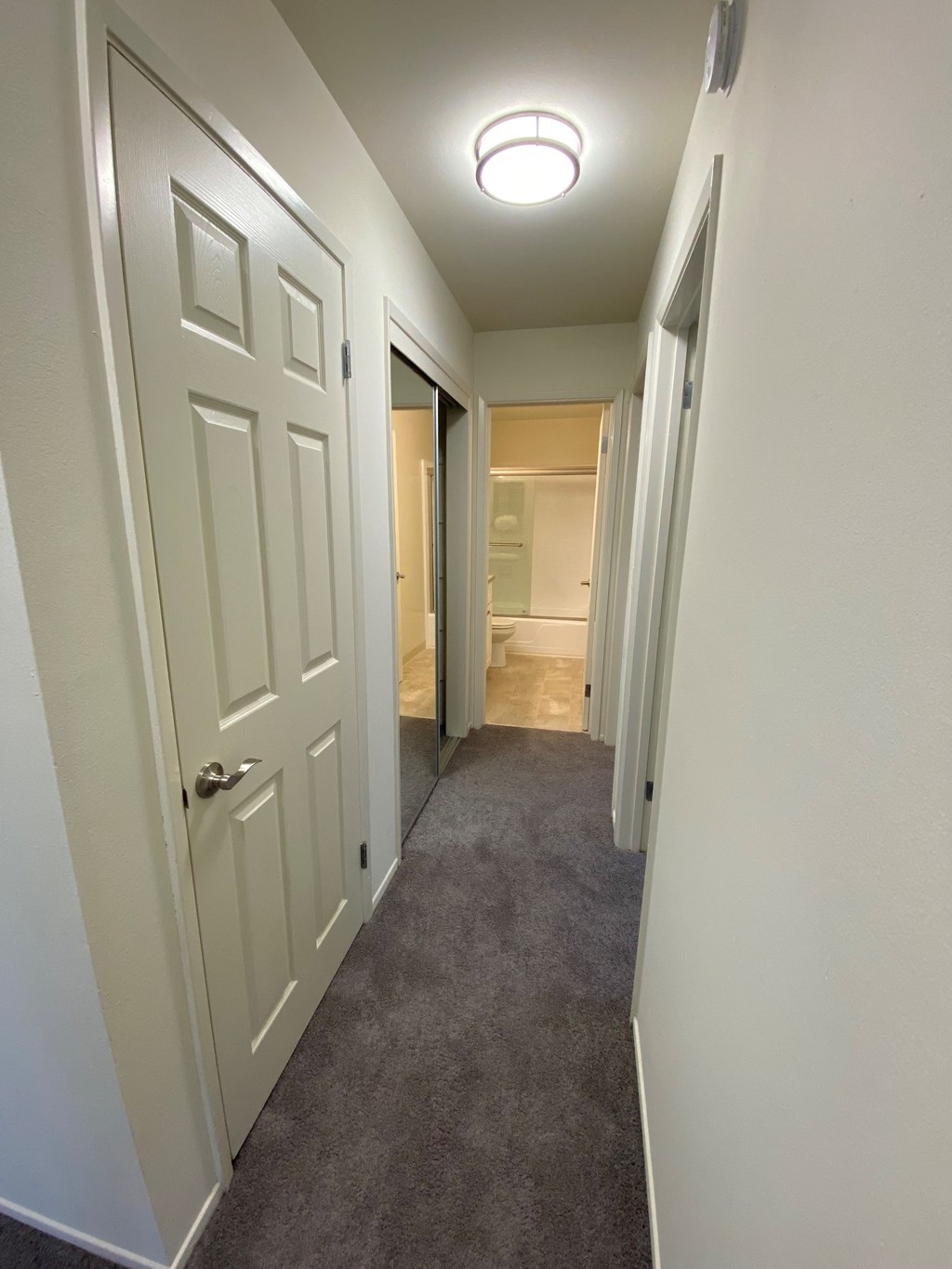 19th ave apts Hallway