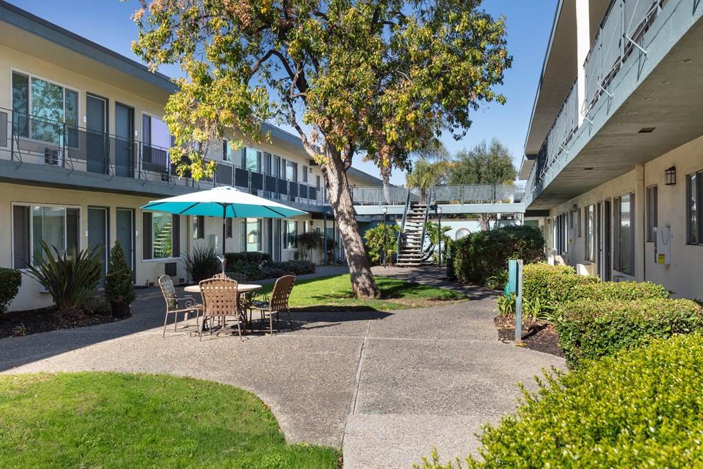 The Waverly At Campbell