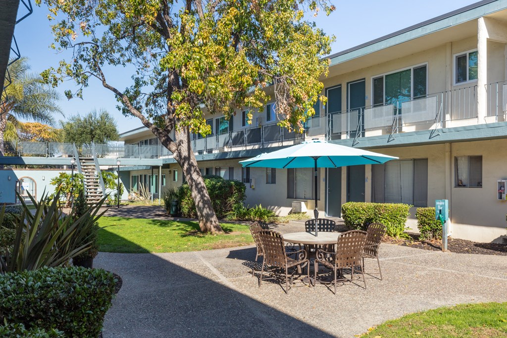 The Waverly At Campbell