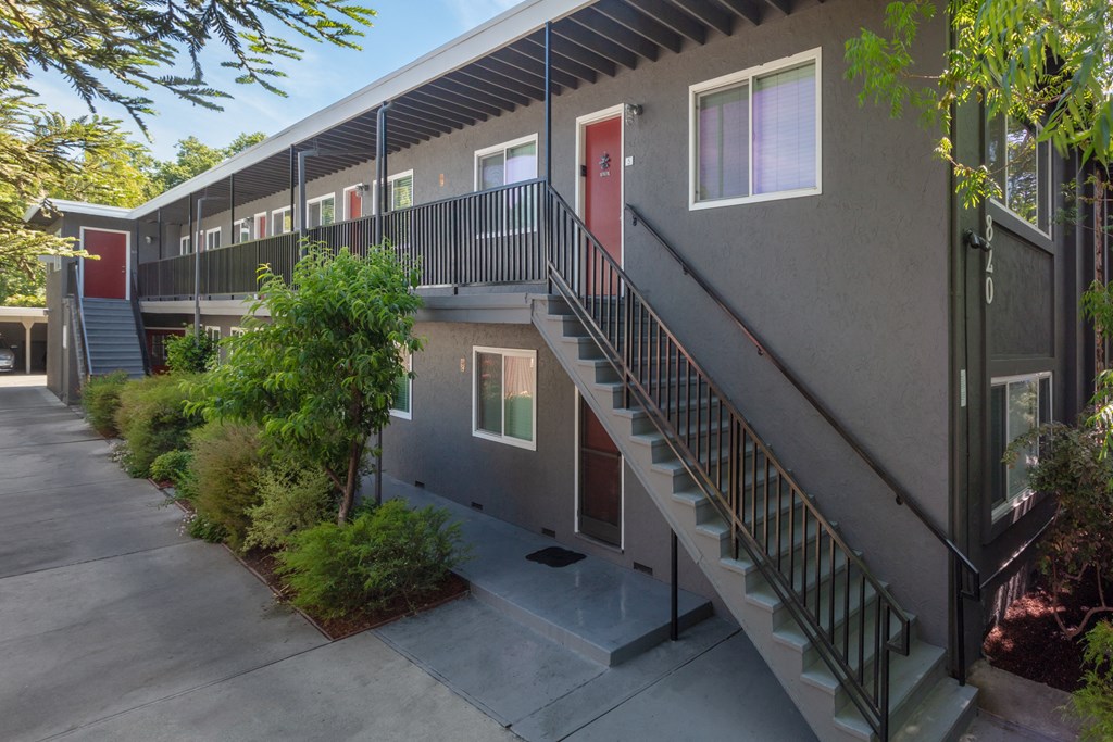 Villa Alameda Apartments 840 Villa Avenue  San Jose, CA 95126