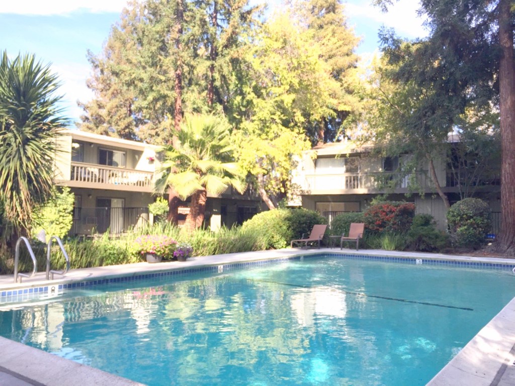 Riverdeck Apartments