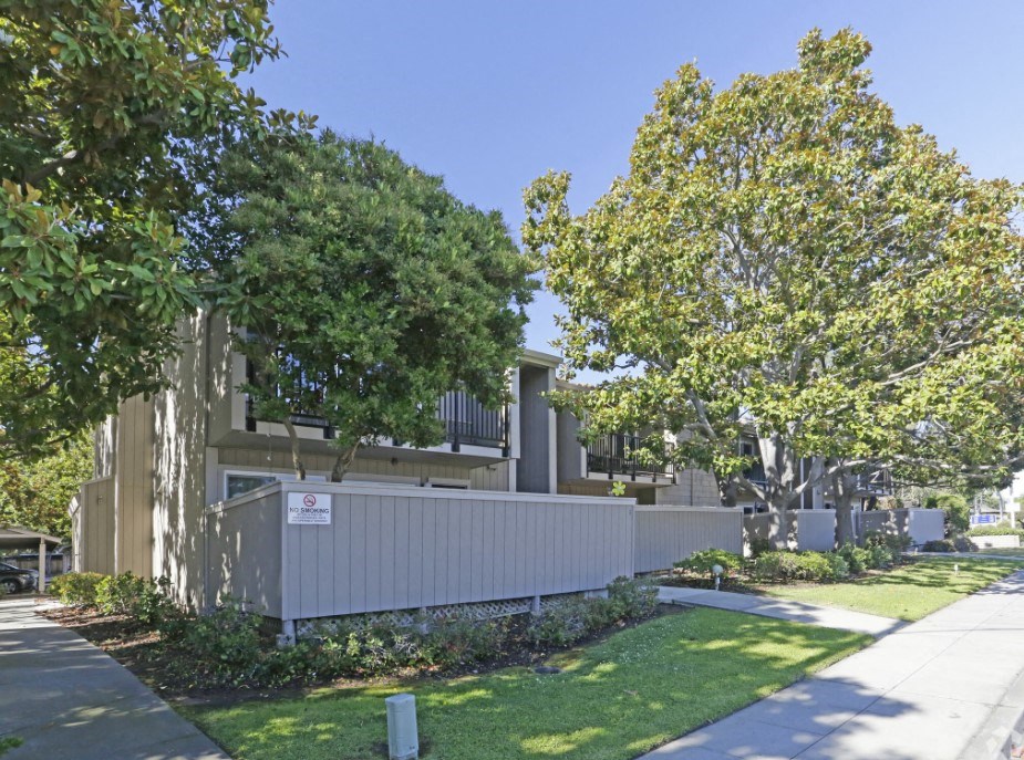 110 Remington Apartments 110 E Remington Drive  Sunnyvale, CA 94087