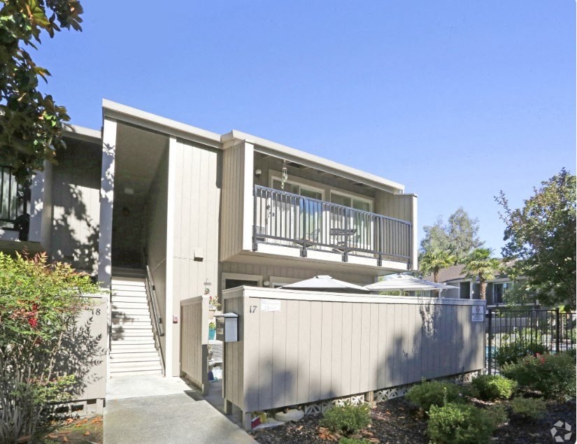 110 Remington Apartments 110 E Remington Drive  Sunnyvale, CA 94087