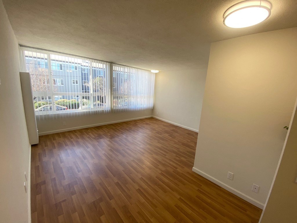 3655 Colegrove Apartments