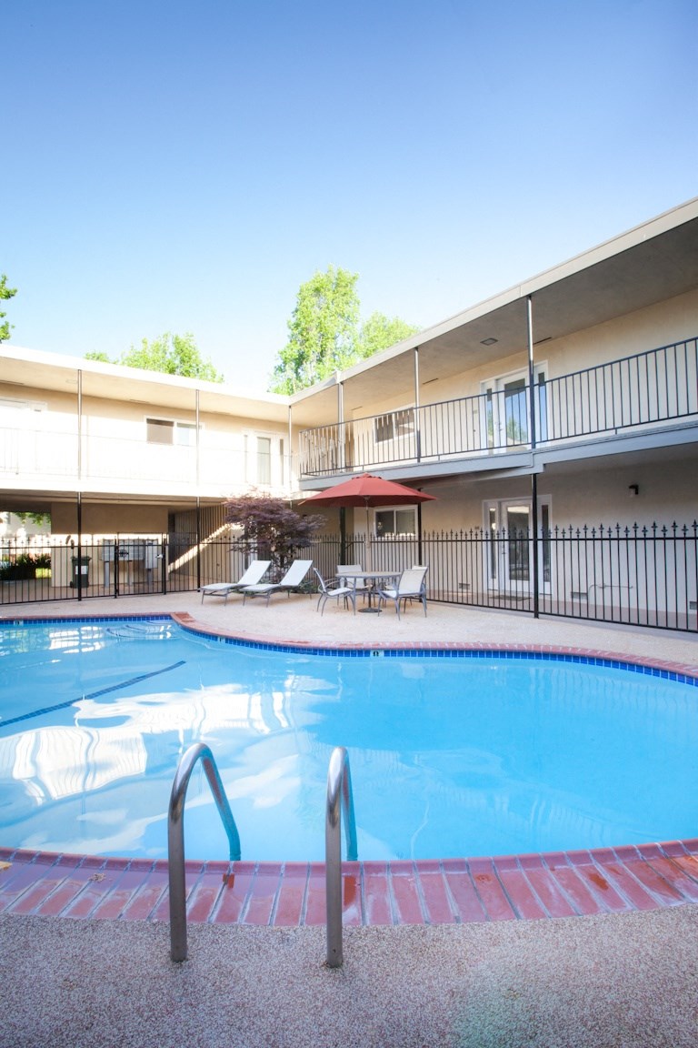 Villa Ranchero Apartments