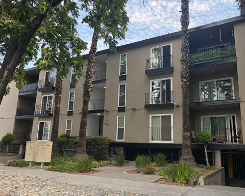 Village Apartments 576 S. 5th Street  San Jose, CA 95112
