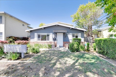 Mari Court  586 mariposa ave mountain view, ca 94040