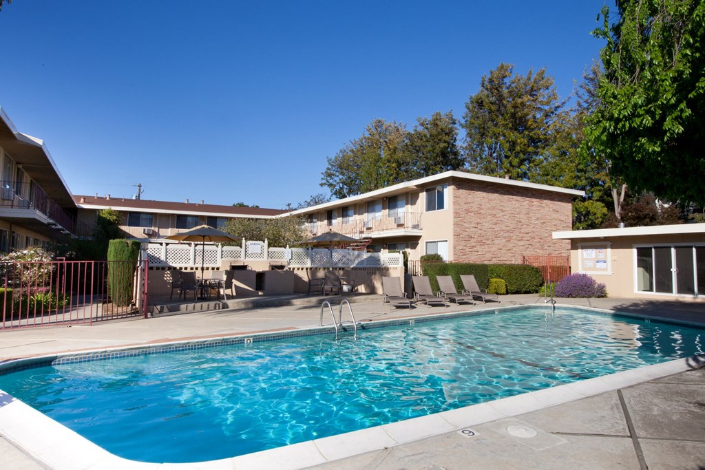 Park Regent Apartments is a similar property to Rowe At Pear Village located in Mountain View