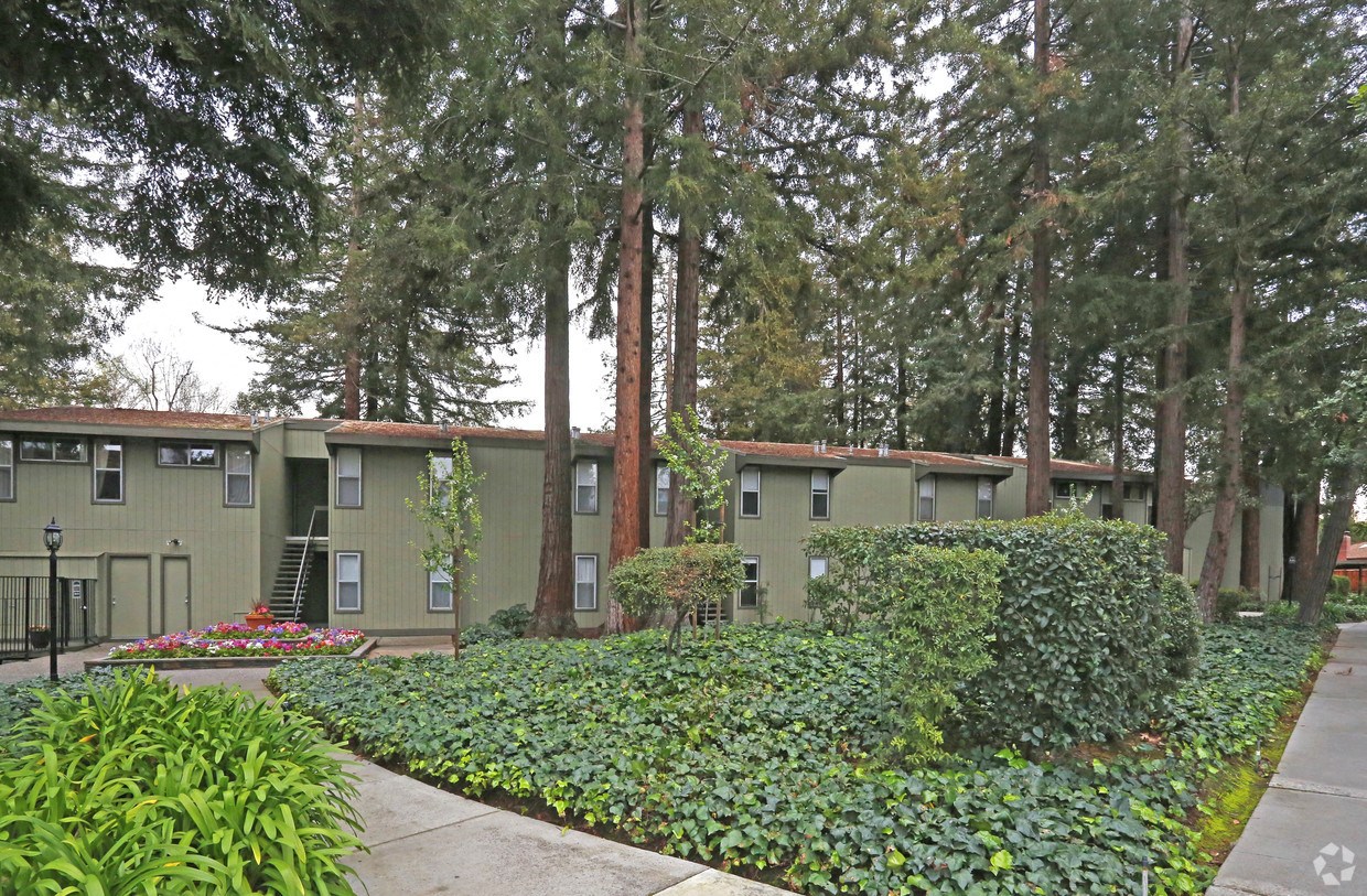 Riverdeck Apartments