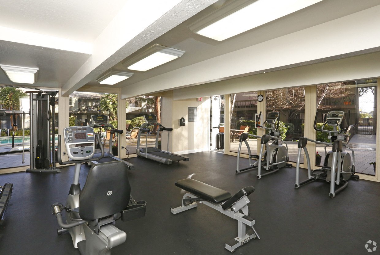 Riverdeck Apartments