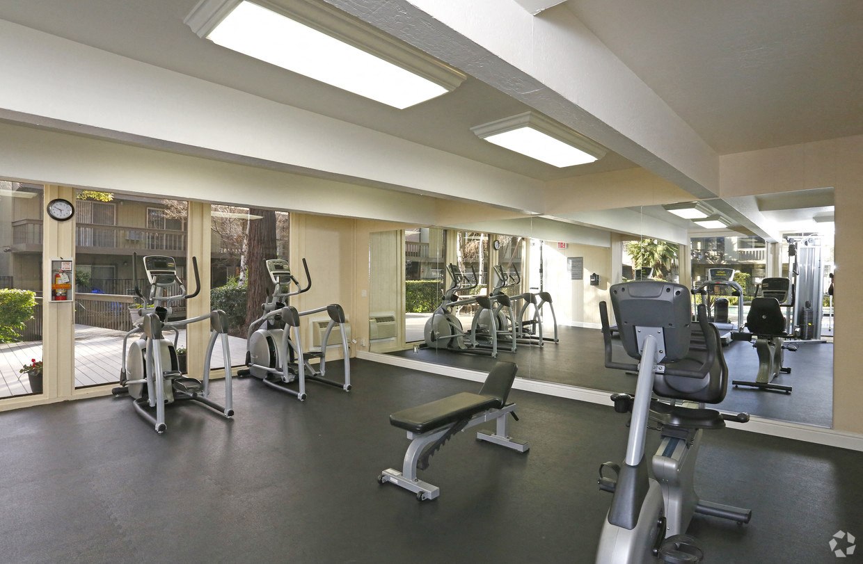 Riverdeck Apartments