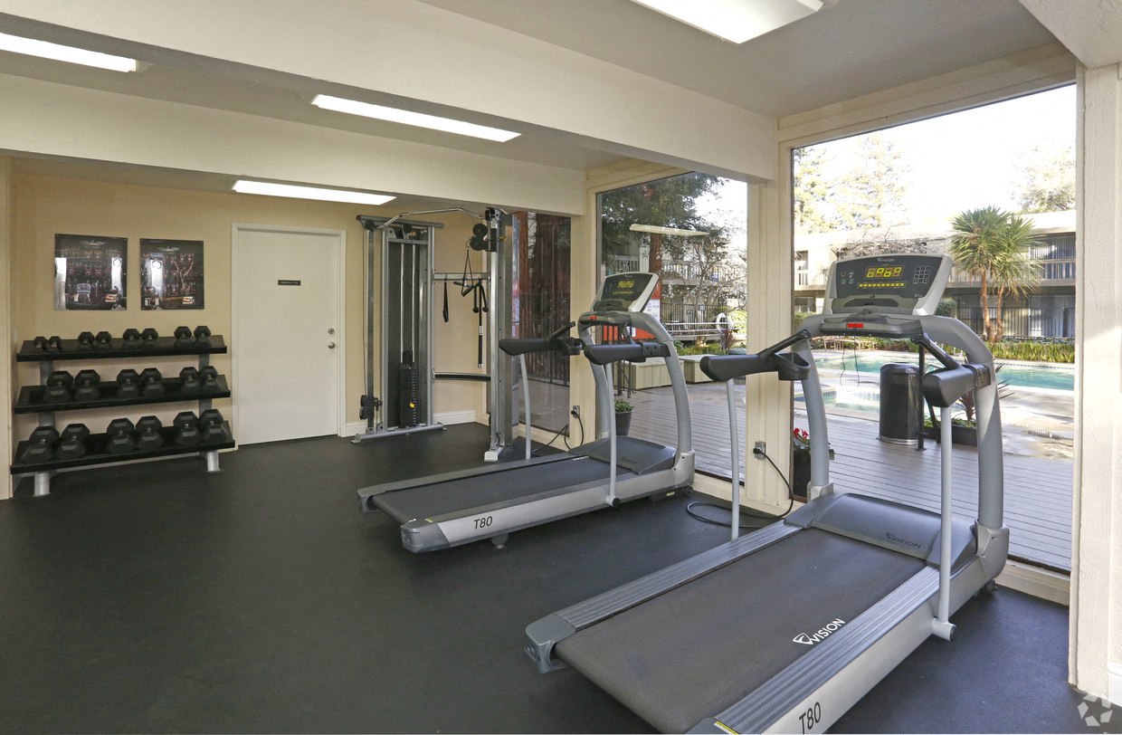 Riverdeck Apartments