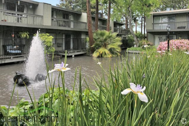 Riverdeck Apartments