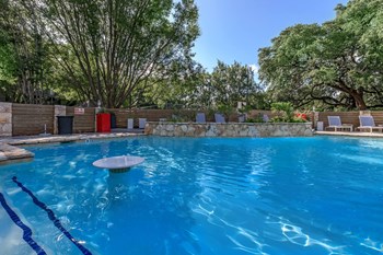 13005 Heinemann Drive 1-2 Beds Apartment for Rent - Photo Gallery 5