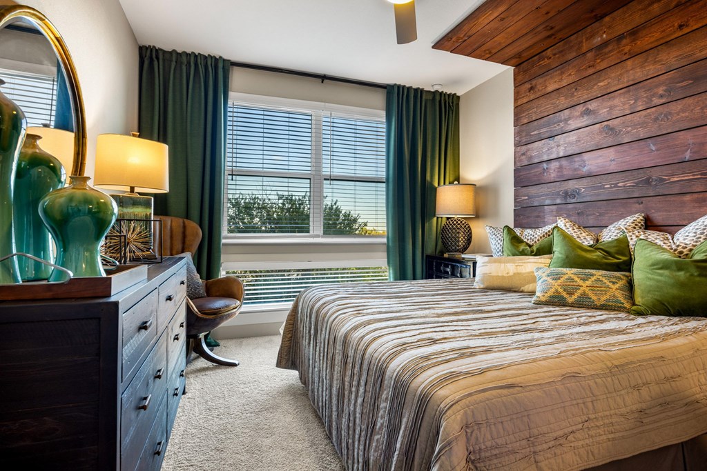 Gorgeous Bedroom at Bridge at Henley, Texas