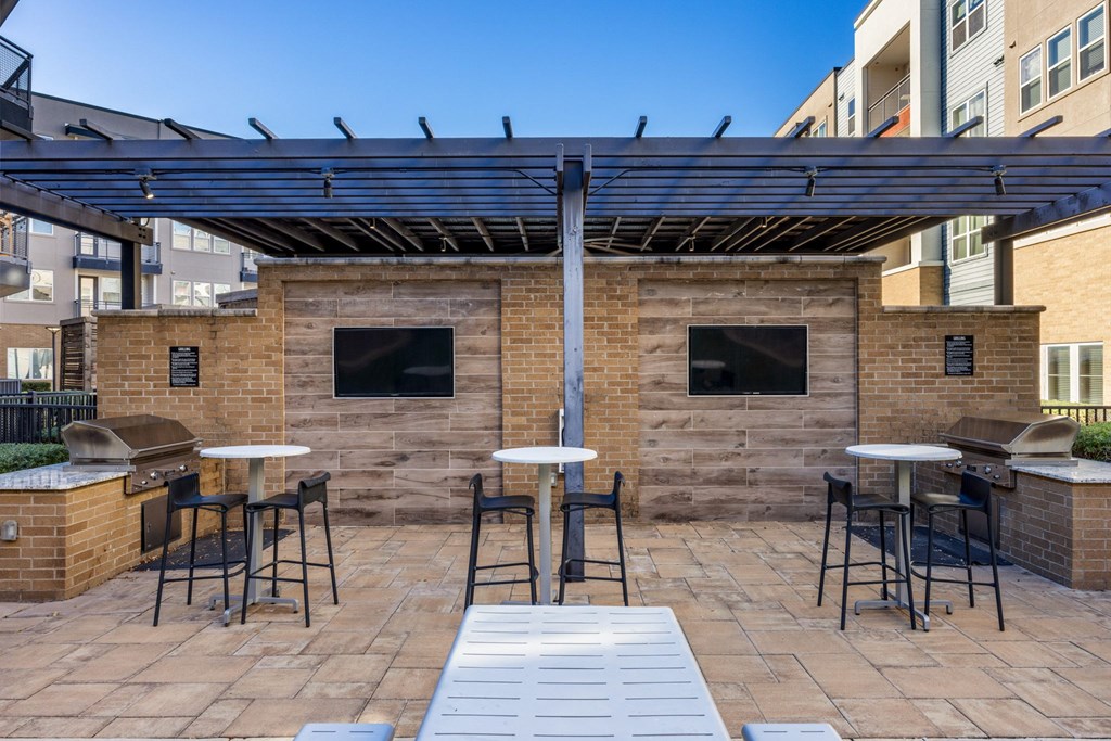 Outdoor Grill Station at Bridge at Henley, Austin