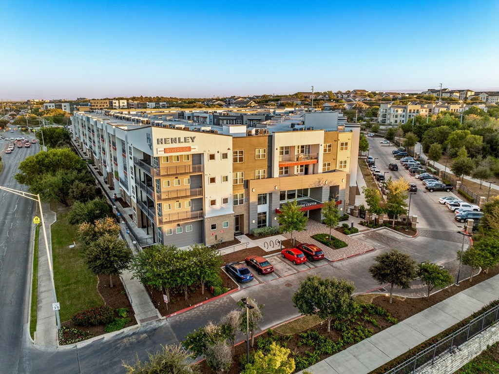 A street view  at Bridge at Henley, Austin, TX