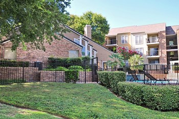 Building - Photo Gallery 4
