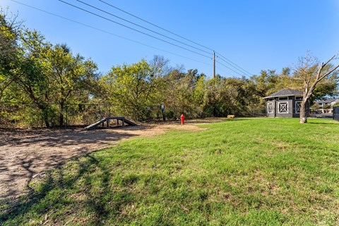 Green Landscape at Preserve at Rolling Oaks, Austin, TX