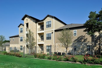 8100 Anderson Mill Rd 1-2 Beds Apartment for Rent - Photo Gallery 2