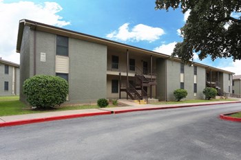 1190 Airport Blvd 1-3 Beds Apartment, Affordable for Rent - Photo Gallery 2