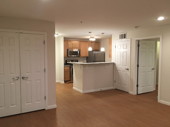 105 Hopkins Street 1-2 Beds Apartment for Rent - Photo Gallery 34