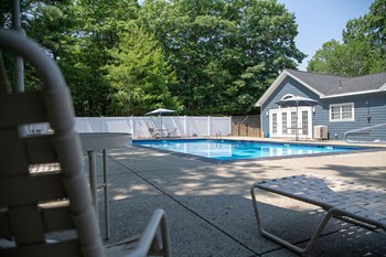 One Arboretum Way 1-3 Beds Apartment for Rent - Photo Gallery 3