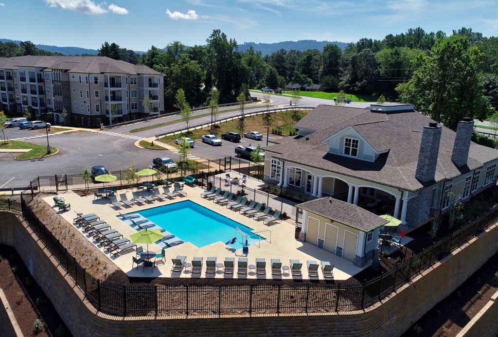 Swimming pool and pool deck at Fifth Street Place Apartments, Charlottesville, VA