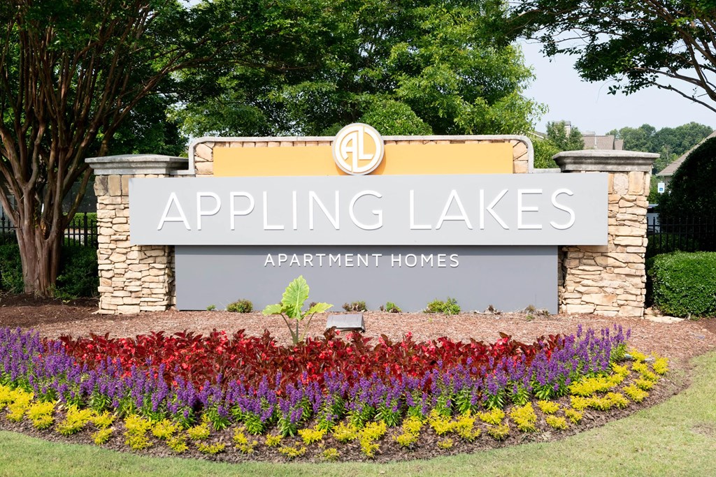 the sign at the entrance to appling lakes apartment homes at Appling Lakes, Cordova