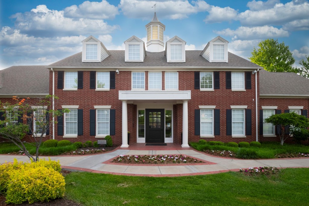 Property Exterior View at Cambridge Square, Overland Park, Kansas