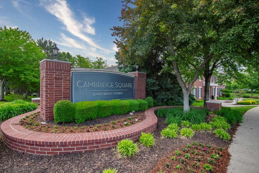 Property Signage at Cambridge Square, Overland Park