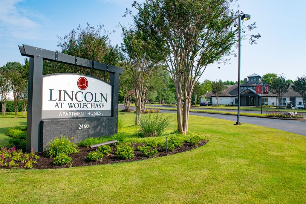 a sign with the lincoln at wolverhampton apartment complex in the background at Lincoln at Wolfchase, Cordova, TN