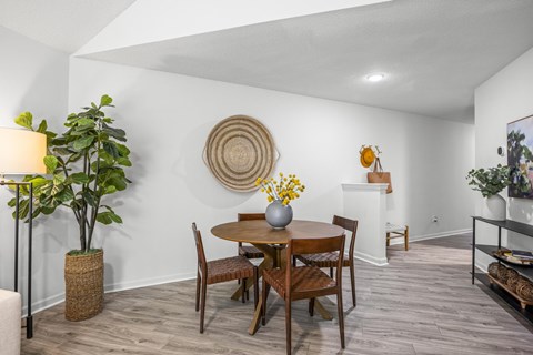 model dining room  at Pointe Royal, Kansas