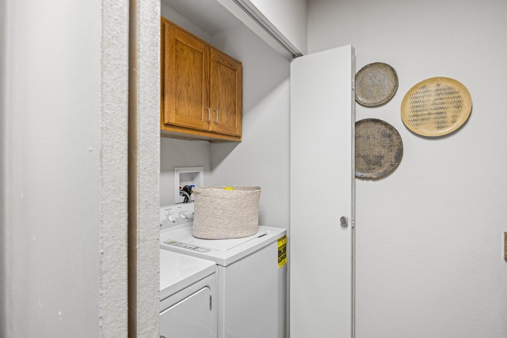 In Home Full Size Washer And Dryer at Pointe Royal, Overland Park, 66213