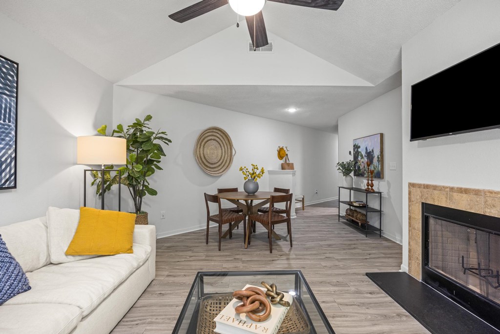 model dining room at Pointe Royal, Kansas