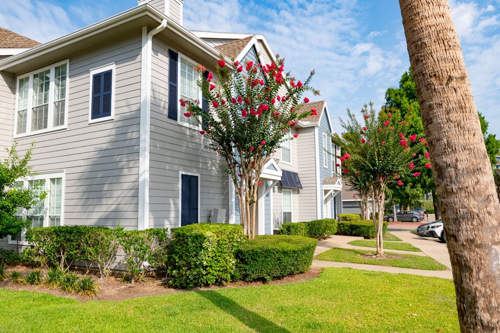 Building exterior at The Moorings, League City, TX