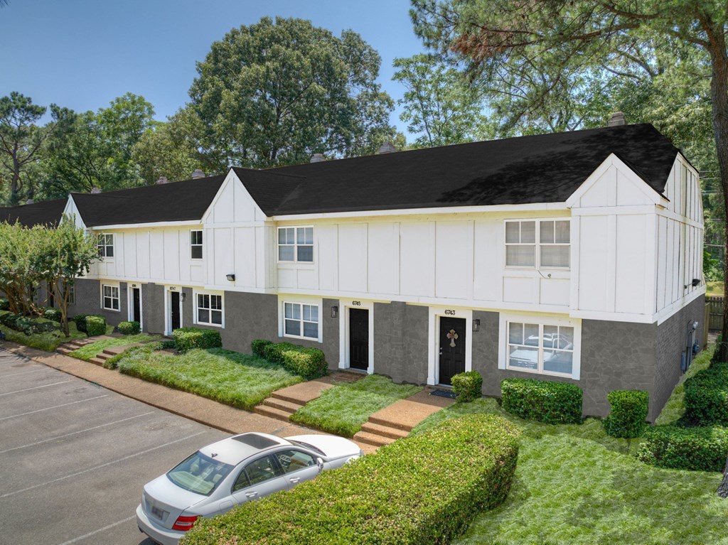 Exterior at The Garden District Apartments, Tennessee, 38138