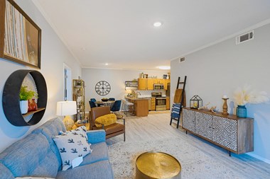 300 Grand Island Dr 1-3 Beds Apartment for Rent - Photo Gallery 5