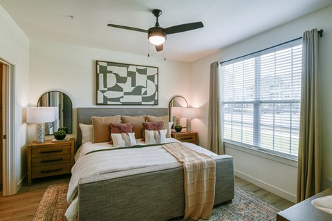 Bedroom With Ceiling Fan at Grays Creek Apartments, Cordova, TN
