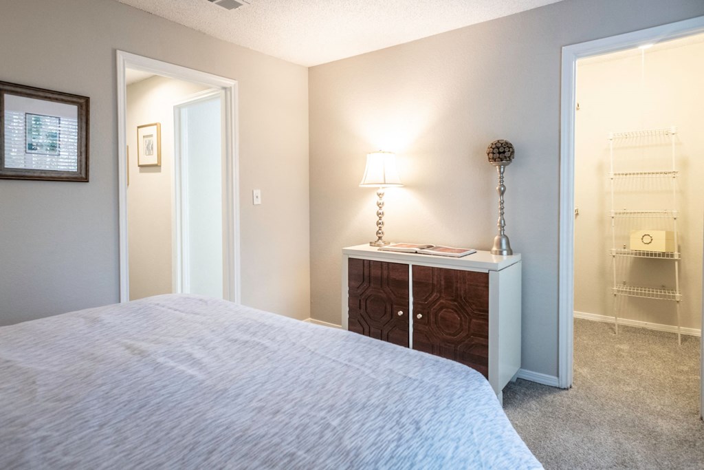 Gorgeous Bedroom at Grove Point, Norcross, 30093