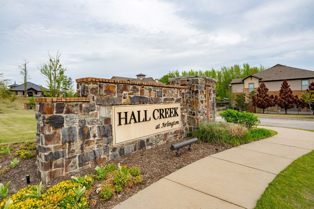 Front Entrance Monument Sign located at Hall Creek Apts in Arlington, TN 38002