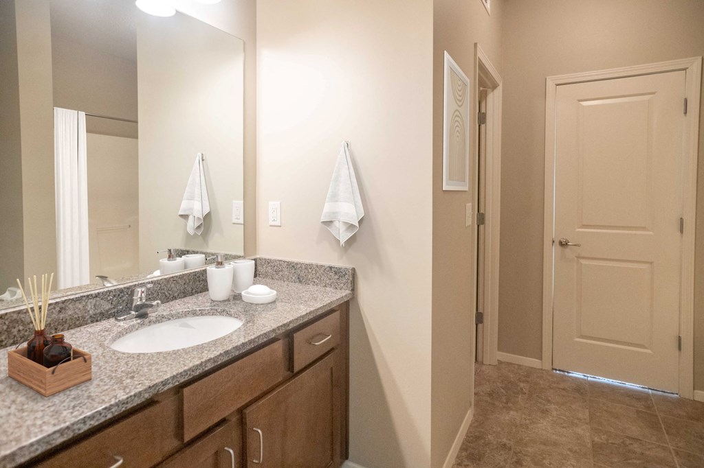 Spacious Bathroom at Harbor Island located in Memphis, TN 38103