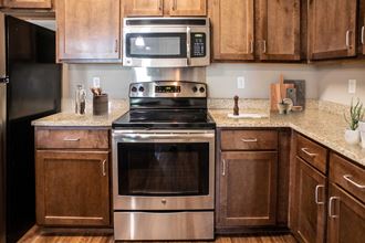 Kitchen with Stainless Steel Appliances at Harbor Island located in Memphis, TN 38103