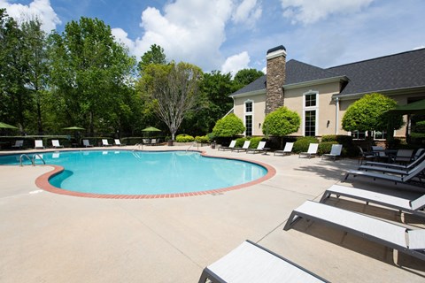 Large swimming pool at Lakeside Villas Apartments, Hampton