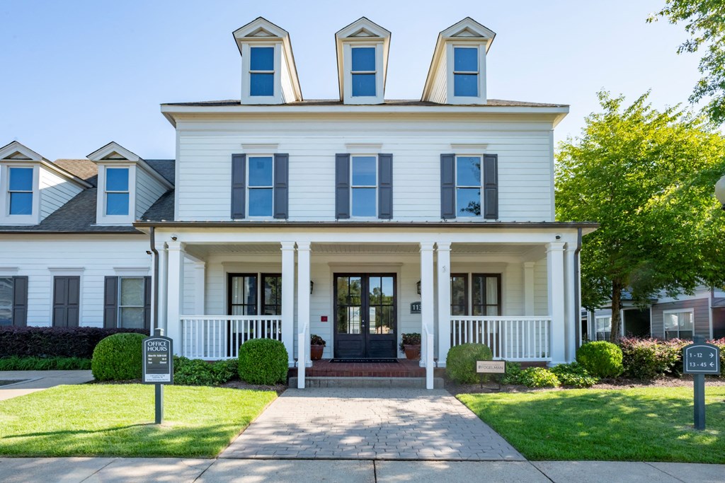 Beautiful Exterior of Leasing Office at Legacy Farm located in Collierville, TN 38017