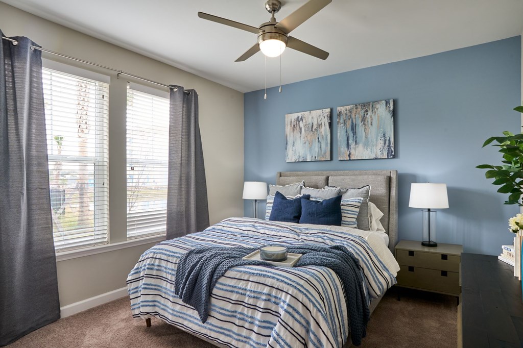 Bedroom With Ceiling Fan at Mason Stuart, Stuart, FL, 34997
