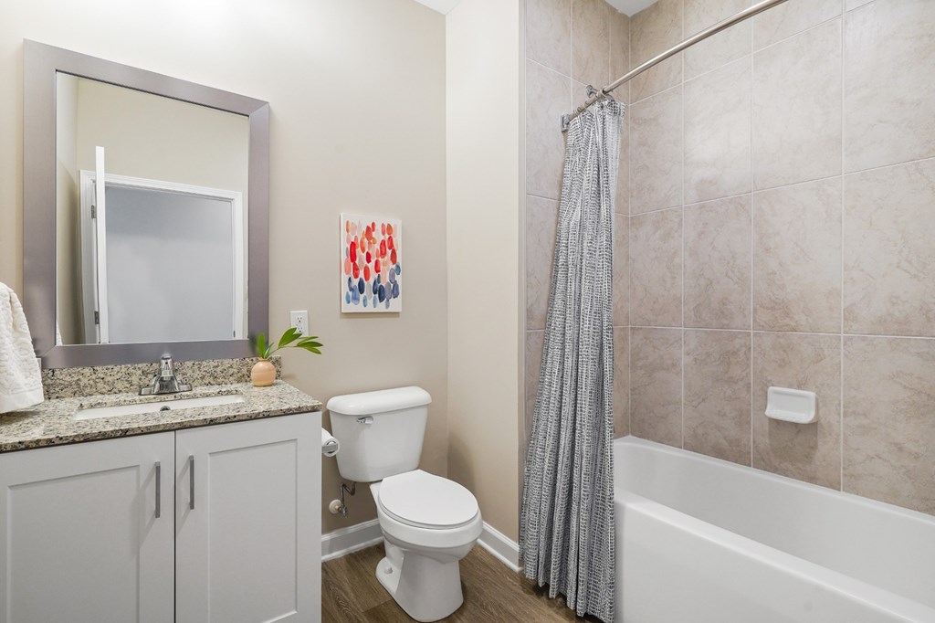 Bathroom Tub at Mason Stuart, Stuart, FL